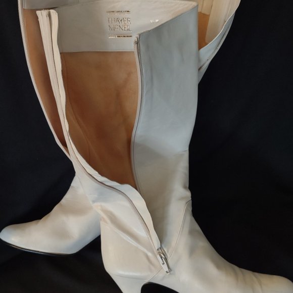 Thayer McNeil cream 3" heel knee-high boots, size 8.5M - Picture 4 of 6